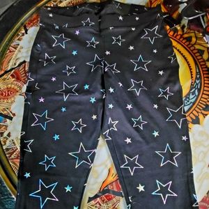 Torrid black crop leggings with foil stars new with tags